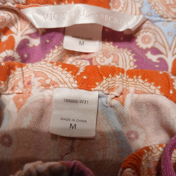 Victoria's Secret Medallion Print Cotton Pajama Set - Picture 5 of 8